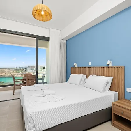 Kritamo Sandy Bay Apartmán *