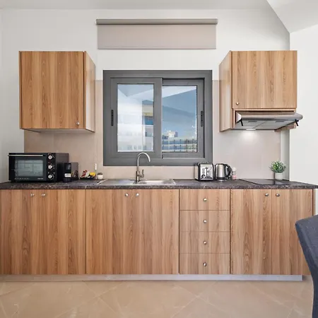 Kritamo Sandy Bay Apartmán *